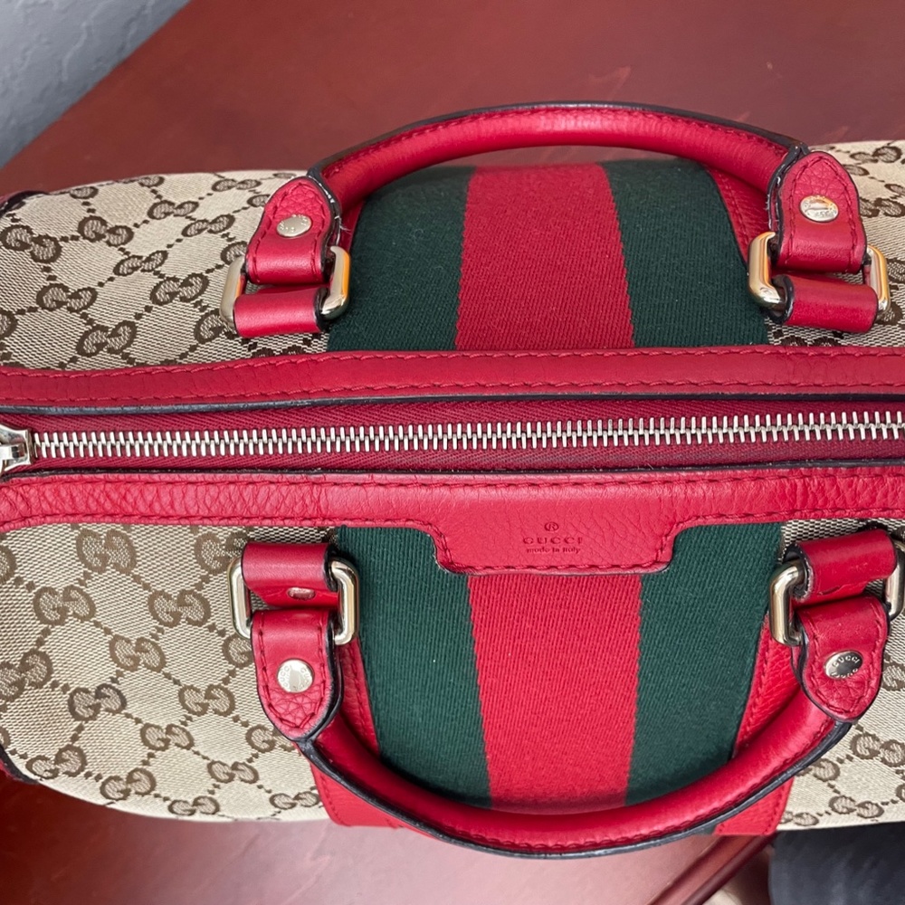 Gucci Boston Red Sherryline 2-way Crossbody Tote - Picture 3 of 15